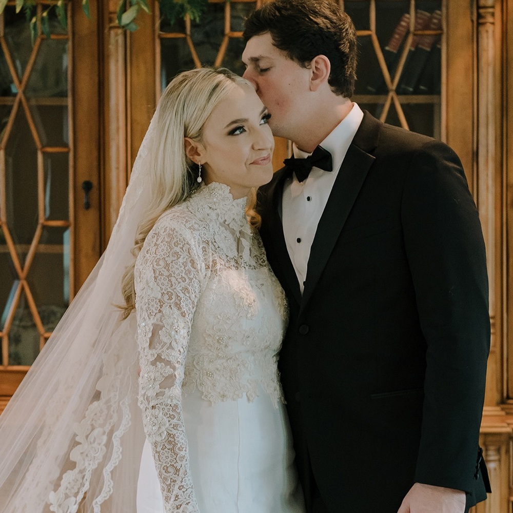 Meet your Posher, Casey